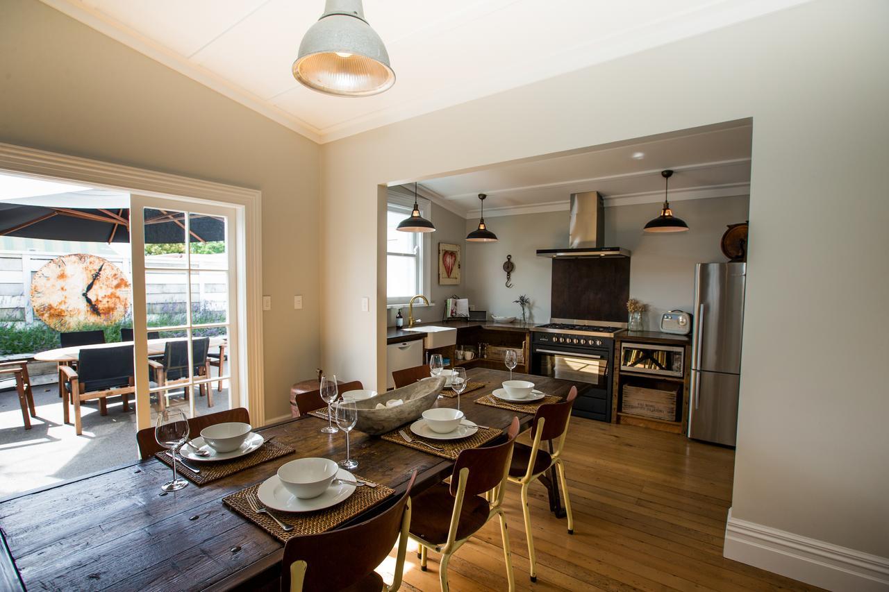 Coghill Cottage Whitianga Exterior photo